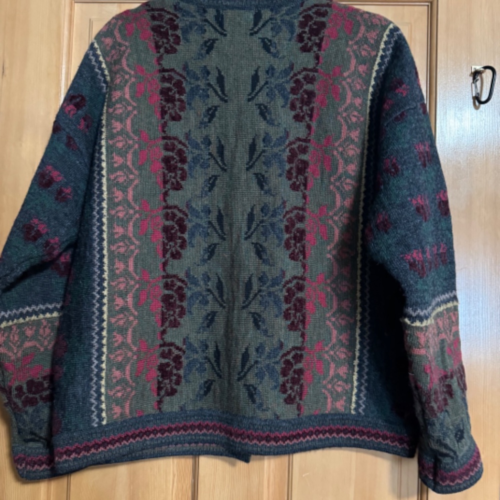 Cherry Lewis Vintage Wool Fair Isle Sweater (L) - Picture 2 of 4